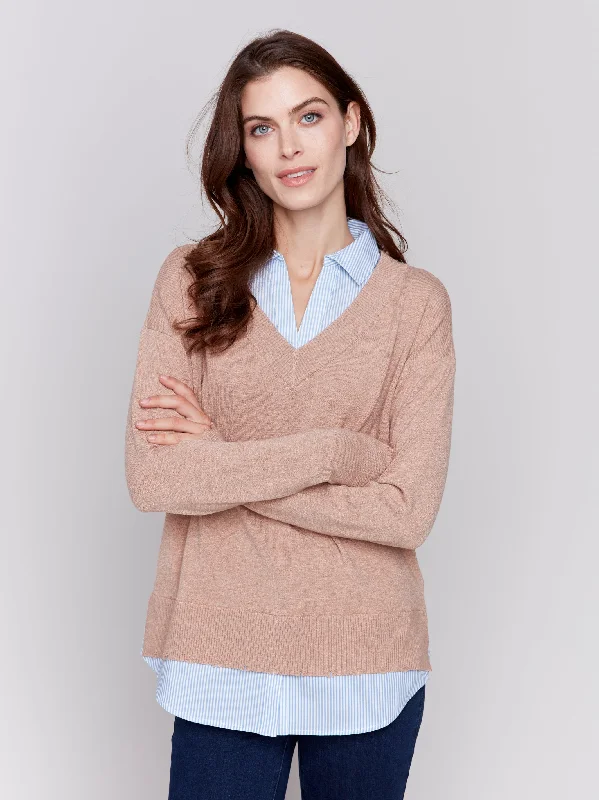 V-NECK SWEATER W/ROUND SHIRT COLLAR - CARAMEL Fitted Slim Tailored