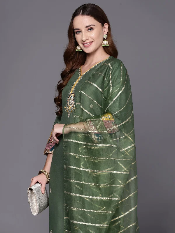 Women's Green Embroidered Straight Kurta Trousers With Dupatta Set - Indo Era Trousers sophisticated sleek Women's Green Embroidered Straight Kurta Trousers With Dupatta Set - Indo Era Trousers sophisticated sleek