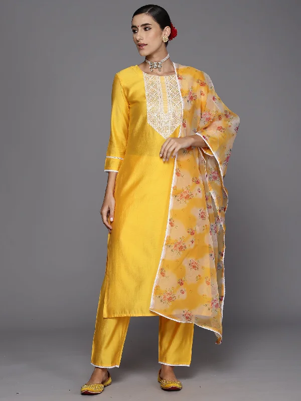 Women's Yellow Embroidered Straight Kurta Trousers With Dupatta Set - Indo Era Trousers Bootcut Casual Women's Yellow Embroidered Straight Kurta Trousers With Dupatta Set - Indo Era Trousers Bootcut Casual
