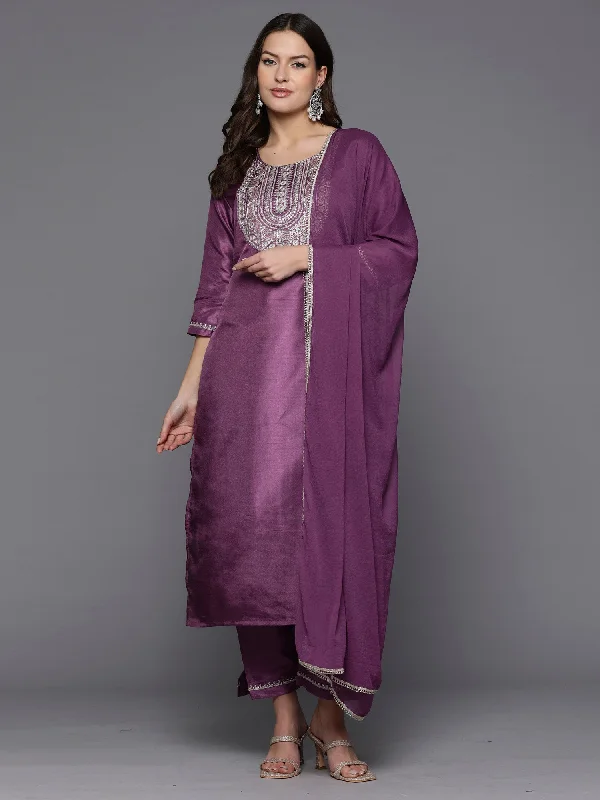 Women's Lavender Embroidered Straight Kurta Trousers With Dupatta Set - Indo Era Trousers chic fashionable Women's Lavender Embroidered Straight Kurta Trousers With Dupatta Set - Indo Era Trousers chic fashionable